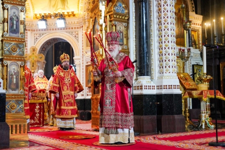 С праздником всех вас, мои дорогие, с Пасхой Господней!