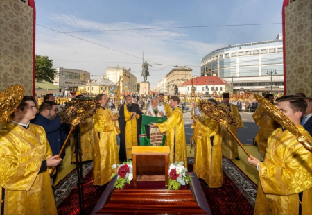 Из Слова после молебна на площади Александра Невского в Санкт-Петербурге